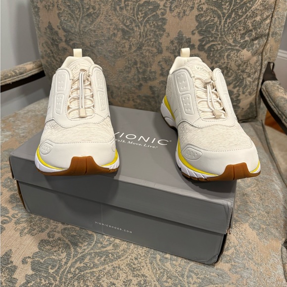 NEW Vionic Drift Deon VIO-Flex Insole Active Sneaker - Picture 3 of 9